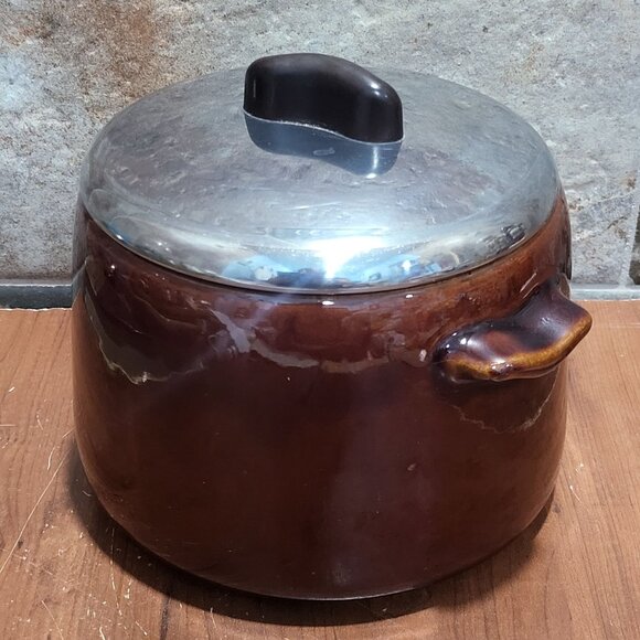 Vintage West Bend Bean Pot Crock Brown Glazed  Stoneware Metal Lid - Picture 12 of 12